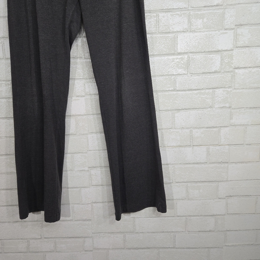 Energy Zone dark gray athletic bottoms - Picture 4 of 12